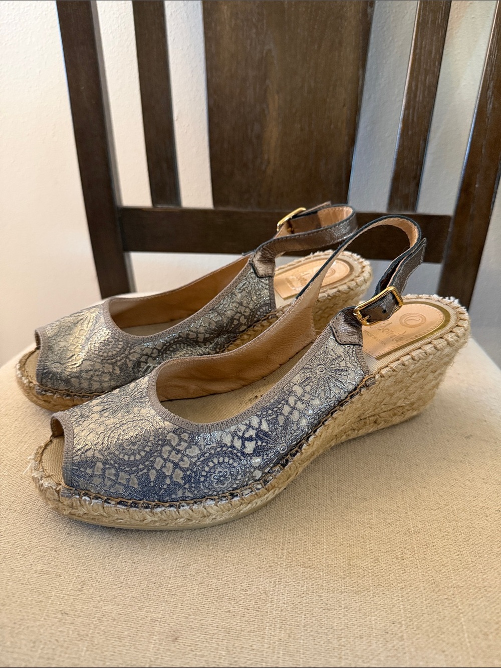 Vidorreta Women’s Floral Espadrille Slingback Peep-Toe Sandals Blue Size 10 (40)